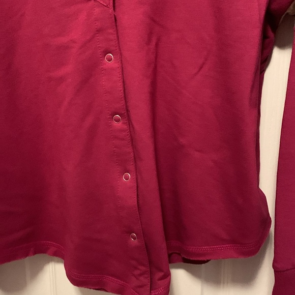 In Beautiful Condition Free People Size M cute top with thumb whole - Picture 4 of 5